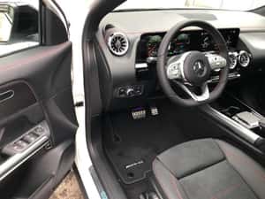 Mercedes-Benz EQA, SUV, 61.100 km, 2023 — miniatura 3