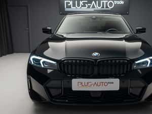 BMW 320i xDrive Sedan - 2025 — miniatura 2
