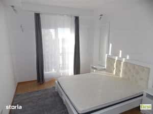 Apartament 2 camere Complex Cosmopolis, Mobilat-Utilat Modern — miniatura 5