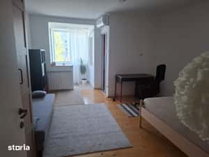 Garsoniera in titan la metrou intersecție — miniatura 6