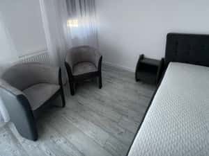 Închiriez apartament 3 camere, 2 băi și 2 garaje — miniatura 3