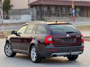 Skoda  OCTAVIA  2.0TDI  2010   SCOUT recent adusă — miniatura 3