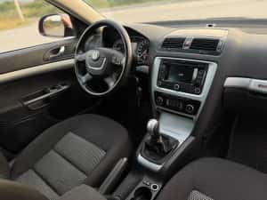 Skoda  OCTAVIA  2.0TDI  2010   SCOUT recent adusă — miniatura 7