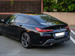 BMW M8 M850i xDrive 530cp/swarovsky/soft close/key — miniatura 8