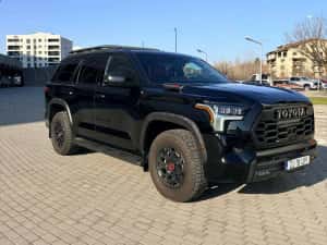 Toyota Sequoia TRD Pro 2023 – Putere și Aventură Hibridă” — miniatura 5