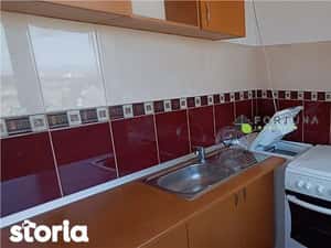 închiriere garsoniera in zona Sala Sporturilor — miniatura 6