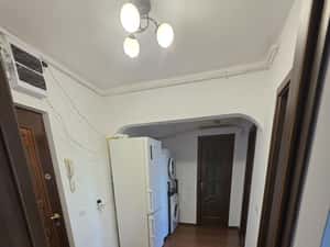 Apartament 2 camere, decomandat, pe răsărit — miniatura 5