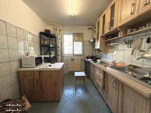 Apartament 3 camere Crangasi in Bloc din 1985 - 5min de Metrou Crangas