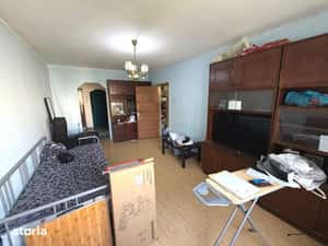 Apartament 3 camere Crangasi in Bloc din 1985 - 5min de Metrou Crangas — miniatura 5