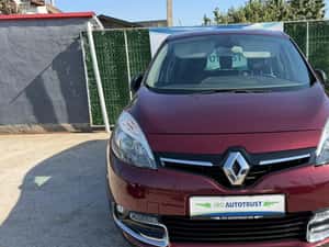 Renault Scenic Manuală 110 HP Diesel — miniatura 2