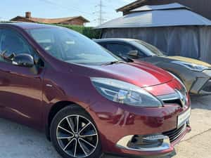 Renault Scenic Manuală 110 HP Diesel — miniatura 3