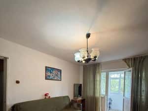 Apartament cu 2 camere, 45 mp, balcon inchis, pozitie excelenta — miniatura 3