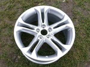 O bucată jantă R18 originală Peugeot seria 8Jx18 CH2 ET27 - 5x108 — miniatura 2