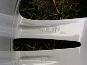 O bucată jantă R18 originală Peugeot seria 8Jx18 CH2 ET27 - 5x108 — miniatura 9