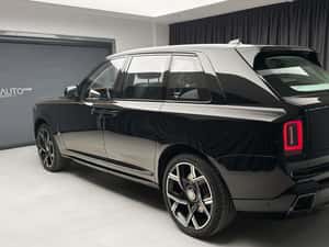 2026 ROLLS-ROYCE CULLINAN BLACK BADGE — miniatura 4