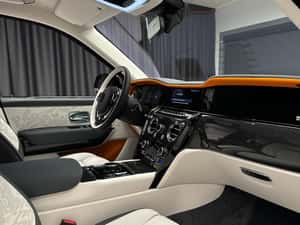 2026 ROLLS-ROYCE CULLINAN BLACK BADGE — miniatura 7