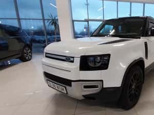 Land Rover Defender S Automată Hibrid (D/E) 249 HP — miniatura 3