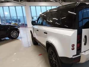 Land Rover Defender S Automată Hibrid (D/E) 249 HP — miniatura 5
