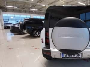 Land Rover Defender S Automată Hibrid (D/E) 249 HP — miniatura 6