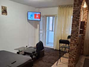 garsoniera  de închiriat
