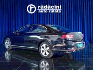 Volkswagen Passat Automată 150 HP Diesel — miniatura 7
