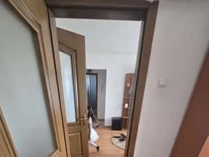 De vanzare apartament cu 3 camere, situat central — miniatura 6