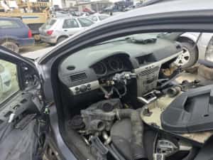 Hayon / Haion cu luneta Opel Astra 2008 1.7 CDTI MT (110 hp) — miniatura 3