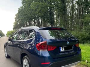 BMW X1 xDrive 2.0 diesel — miniatura 5