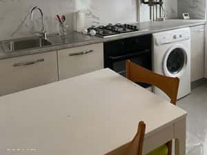 Inchiriez garsoniera decomandata — miniatura 2