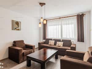 Apartament 3 camere si parcare zona Racadau