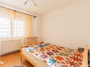 Apartament 3 camere si parcare zona Racadau — miniatura 5