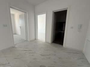 Disponibil Imediat. Decomandat. Bucatarie inchisa. Balcon. — miniatura 4