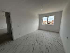 Disponibil Imediat. Decomandat. Bucatarie inchisa. Balcon. — miniatura 5