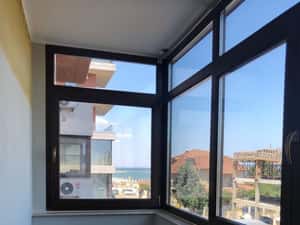 Faleză Nord, plaja Vision, 2cam, frontal la mare, termen lung, parcare — miniatura 5