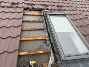 montaj ferestre de mansardă (velux) – etanșare corectă și montaj sigur — miniatura 1