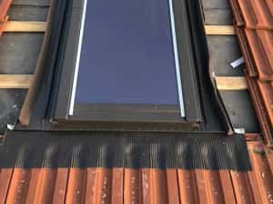 montaj ferestre de mansardă (velux) – etanșare corectă și montaj sigur — miniatura 7