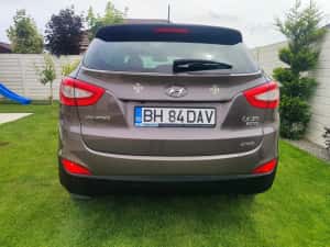 Hyundai IX 35 2.0 Diesel 4x4 Euro5 2014.04 inmatriculat — miniatura 8