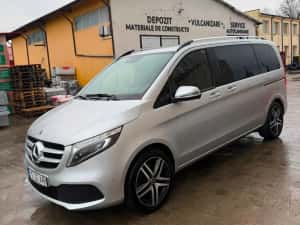 Mercedes-Benz V 220 d kompakt 4Matic 9G-TRONIC Style — miniatura 3