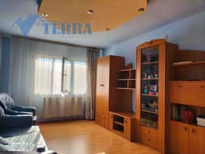 Apartament 4 camere ultracentral - confort spațiu și locație excelentă — miniatura 1