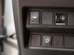Nissan Qashqai Manuală 157 HP Benzină — miniatura 4