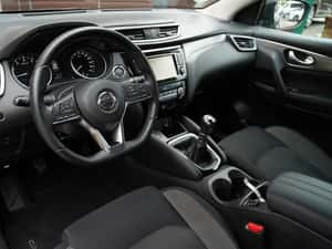 Nissan Qashqai Manuală 157 HP Benzină — miniatura 7