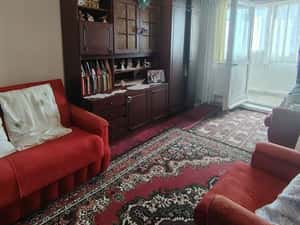 Se vinde apartament 50mp burdujeni langa scoala 48.900e 2 cam cent — miniatura 3
