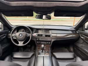 Bmw 740 XDrive 4 Butoane — miniatura 7