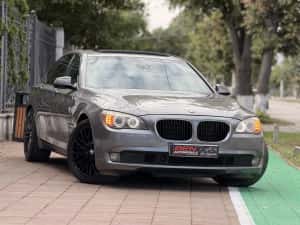 Bmw 740 XDrive 4 Butoane — miniatura 9