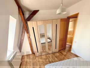 Apartament 4 camere, 140 Mp, garaj, zona strazii Emil Racovita — miniatura 4