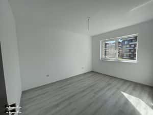Apartament 3 camere, 72mp, intabulat, 120 000 euro parcare inclusă. — miniatura 1