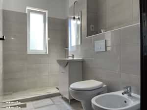 Apartament 3 camere, 72mp, intabulat, 120 000 euro parcare inclusă. — miniatura 3