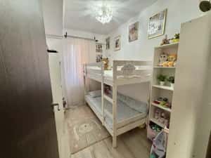 Super apartament 3 camere utilat și mobilat complet zona liniștită M Residence — miniatura 4