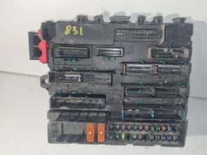 Panou sigurante si relee 519020200 Saab 9-3 a 2-a generatie — miniatura 3