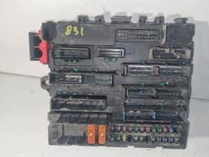 Panou sigurante si relee 519020200 Saab 9-3 a 2-a generatie — miniatura 5